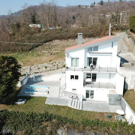 بيت للعطل Einzigartiges Haus Mit Wunderbaren Seeblick Auf Maggiore Massino Visconti