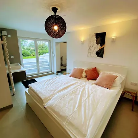 Tatil Evi Einzigartiges Haus Mit Wunderbaren Seeblick Auf Maggiore *