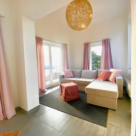 Сasa de vacaciones Einzigartiges Haus Mit Wunderbaren Seeblick Auf Maggiore